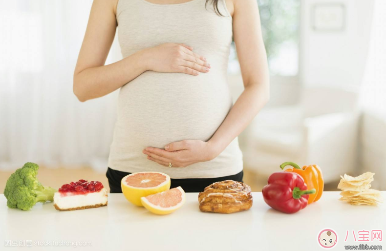孕妇上班怎么化职业妆 孕妇上班如何保持形象 孕妇上班怎么化职业妆 孕妇上班如何保持形象