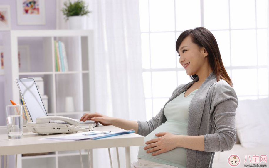 孕妇上班怎么化职业妆 孕妇上班如何保持形象 孕妇上班怎么化职业妆 孕妇上班如何保持形象