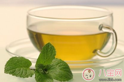 哺乳期可以喝减肥茶吗 哺乳期喝减肥茶对宝宝的危害 哺乳期可以喝减肥茶吗 哺乳期喝减肥茶对宝宝的危害