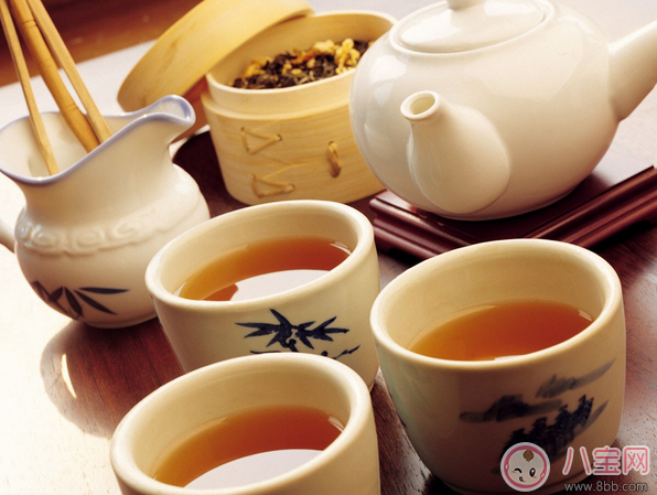 哺乳期可以喝减肥茶吗 哺乳期喝减肥茶对宝宝的危害 哺乳期可以喝减肥茶吗 哺乳期喝减肥茶对宝宝的危害