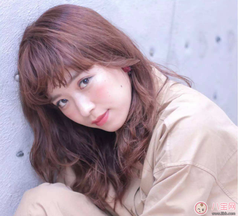 2018秋冬洋气棕色系发色有哪些 如何找到适合自己的秋冬发色 2018秋冬洋气棕色系发色有哪些 如何找到适合自己的秋冬发色